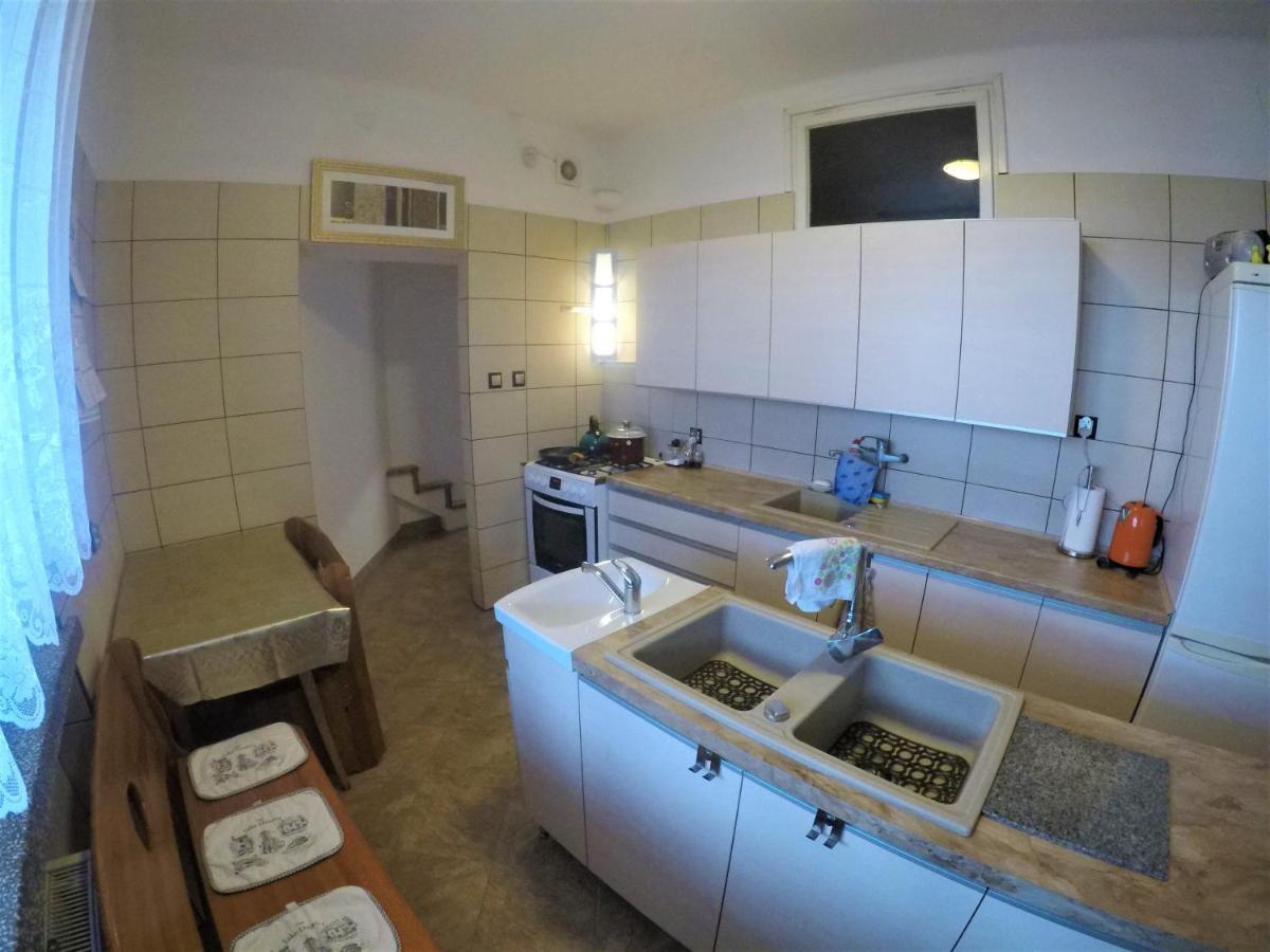Pokoje Goscinne, Mieszkanie Na Wynajem W Swidniku K Lublina Exterior photo